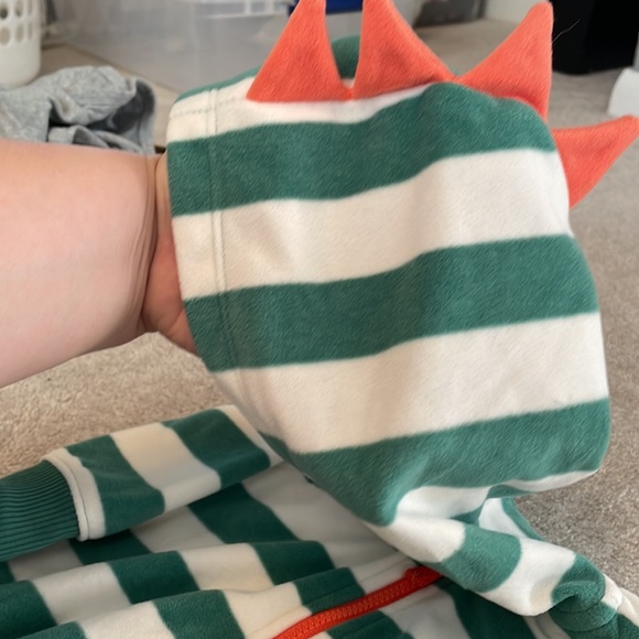 BNWT one piece with dinosaur hood art (6m) - Picture 4 of 6